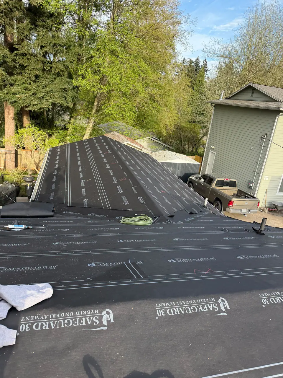Underlayment on before shingles