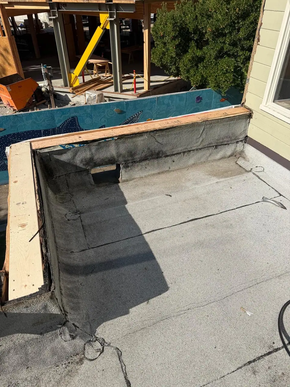 Parapet corner before the new membrane